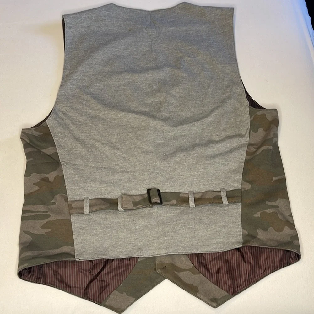 Forever21 Men’s Vest Size Medium - Picture 3 of 5